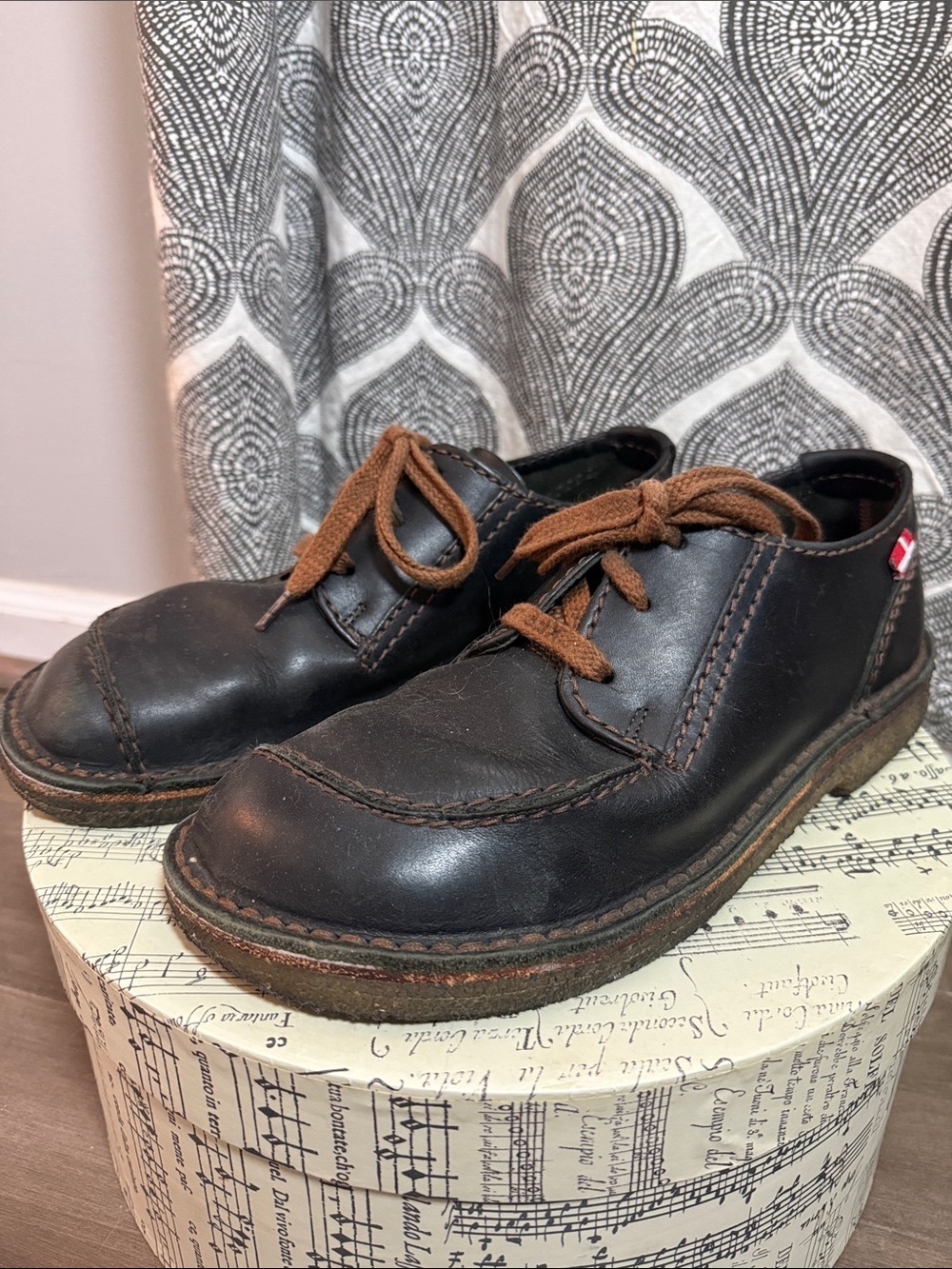 Duckfeet Fyn Leather Derby Shoes Black Crepe Sole EU 43 Unisex